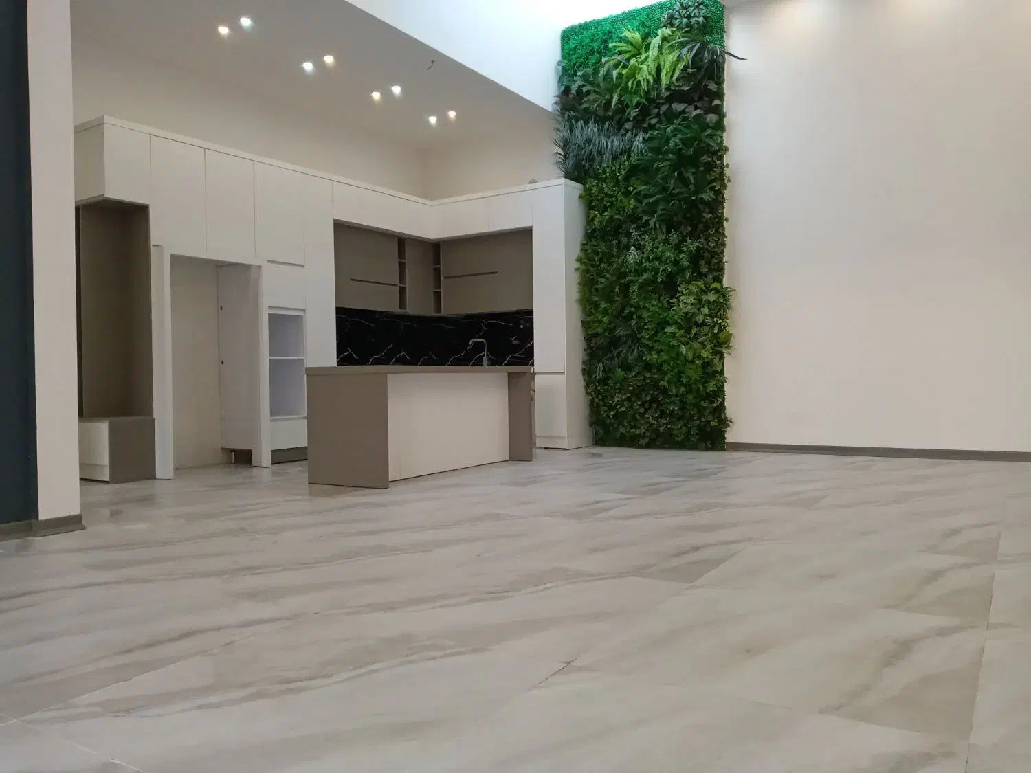 نظافت منزل* ویلا* راه پله هشتگرد|خدمات نظافت|هشتگرد, شهرک بعثت|دیوار