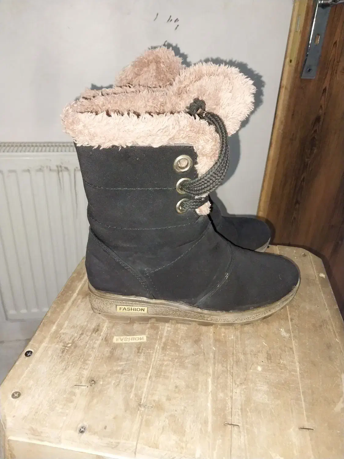 نیم پوت زنانه در حد نو نو|کیف، کفش، کمربند|نسیمشهر, |دیوار