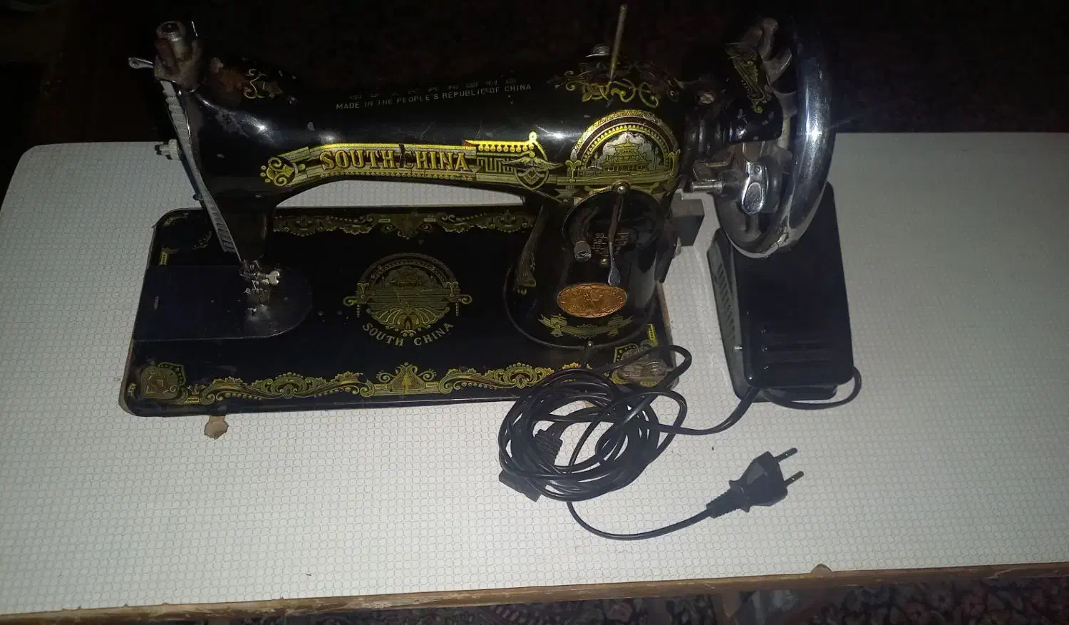 فروش چرخ خیاطی قدیمی برقی|چرخ خیاطی و ریسندگی|سیرجان, |دیوار