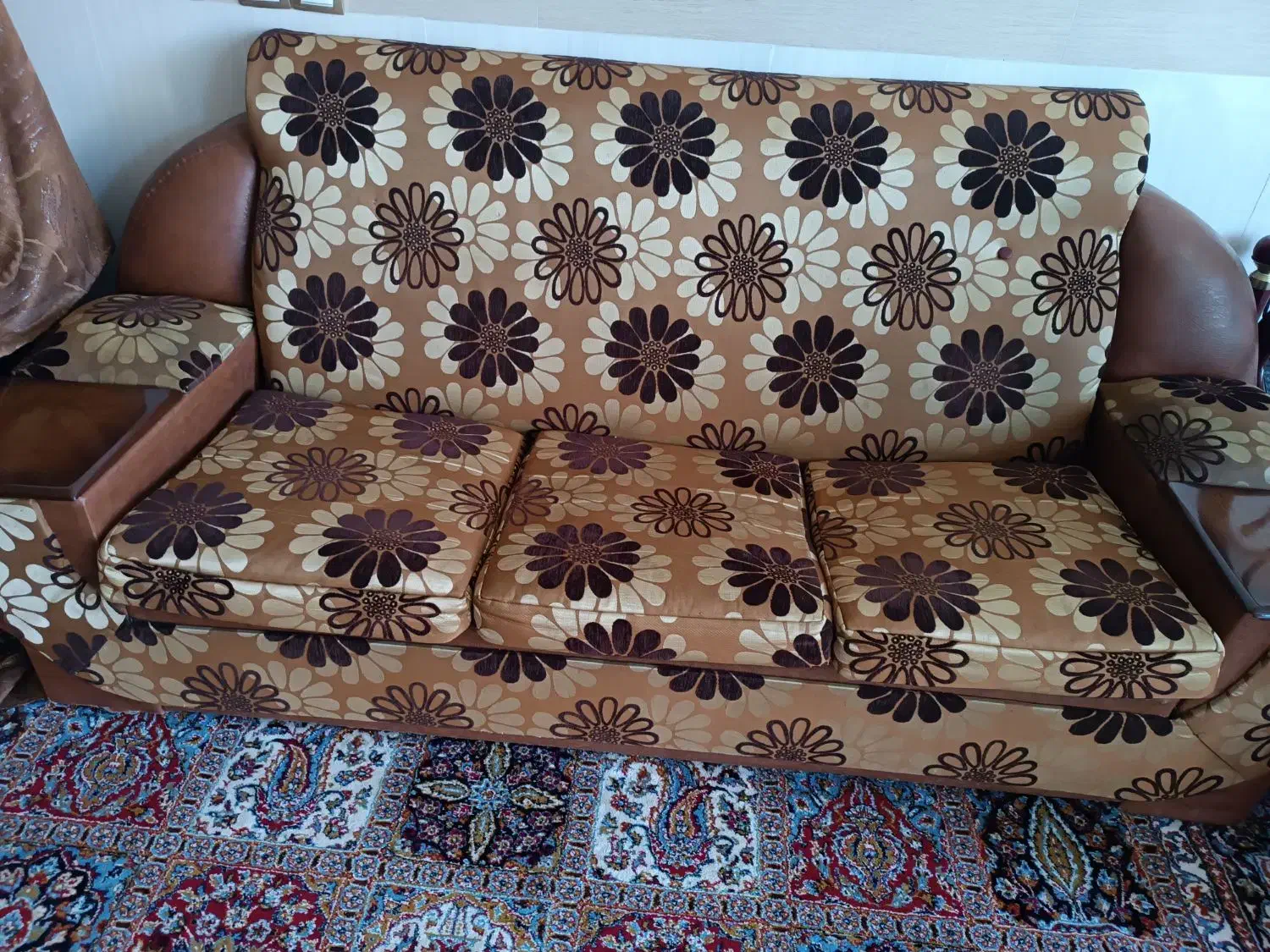مبل دست دوم|مبلمان خانگی و میز عسلی|اصفهان, تیران|دیوار