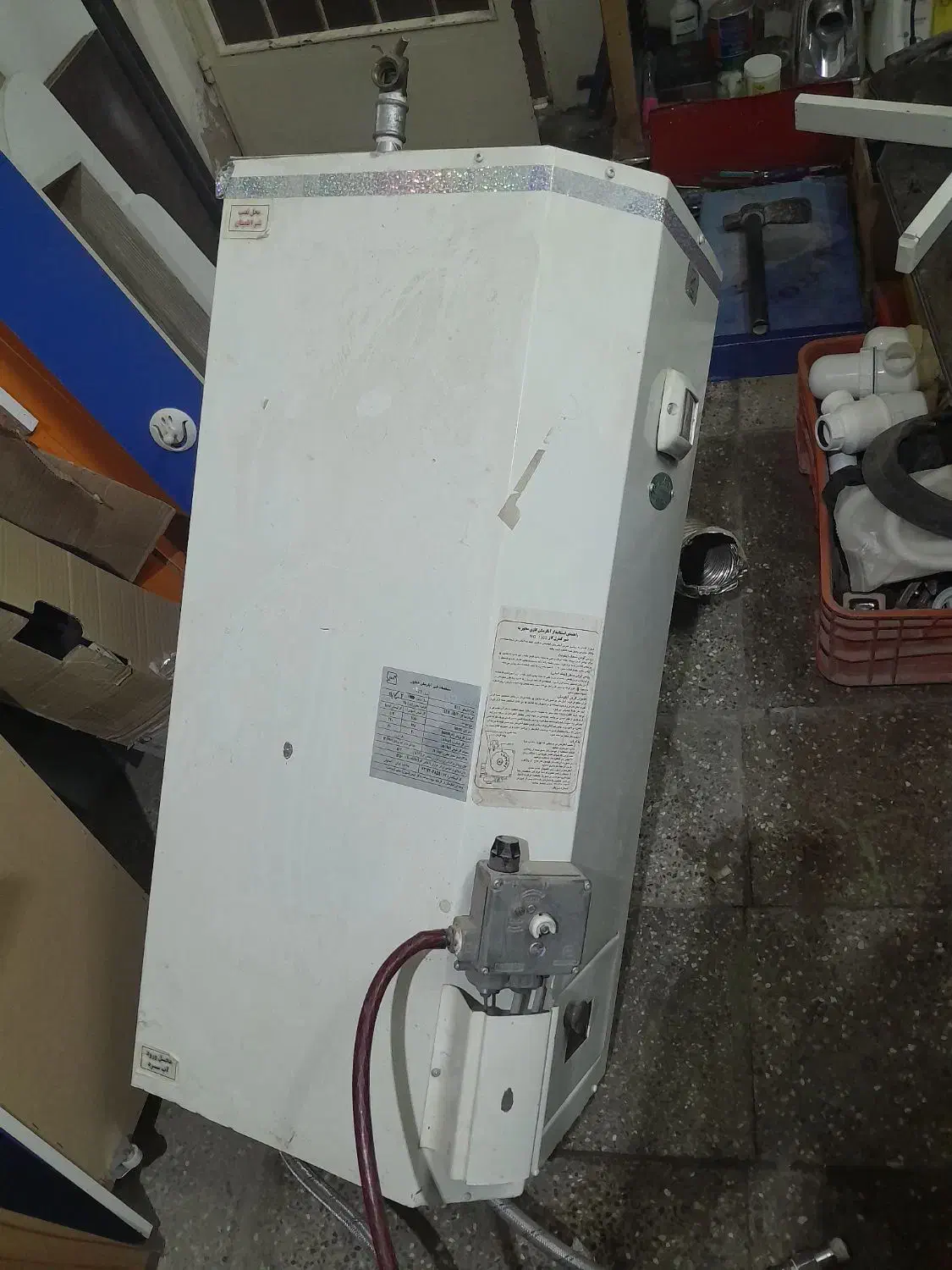 ابگرمکن سالم تمیز|آبگرمکن، پکیج، شوفاژ|قهدریجان, |دیوار