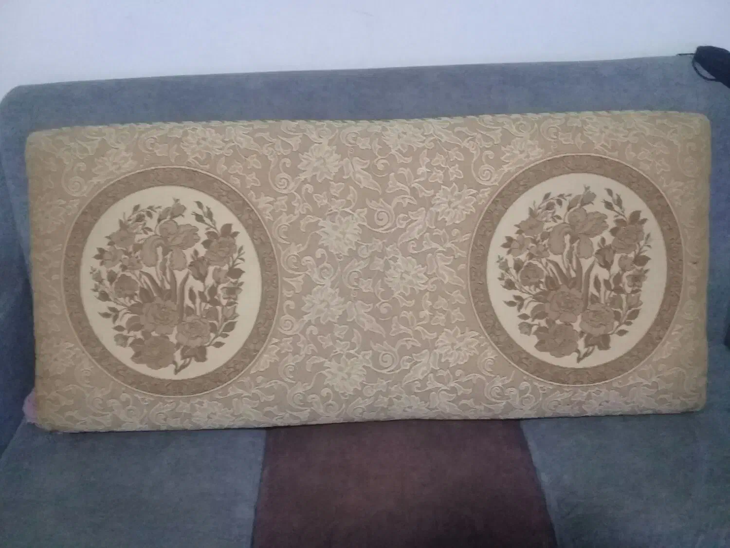 دوعدد پشتی برای رستوران یا قلیون سرا سنتی|پشتی|رشت, پیرکلاچای|دیوار