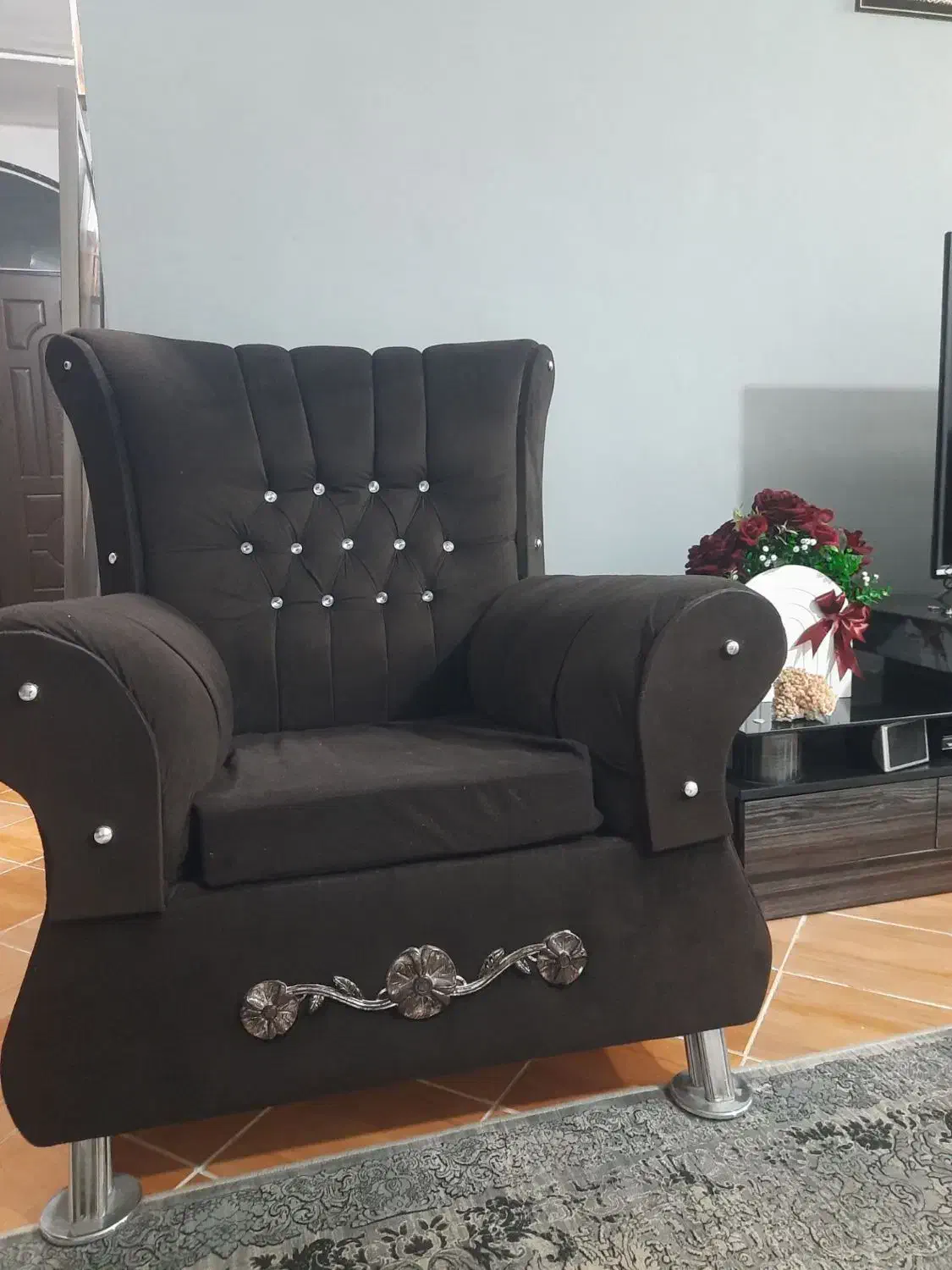 مبل و میز سالم و بدون پارگی|مبلمان خانگی و میز عسلی|تربت‌حیدریه, بالا ولایت|دیوار