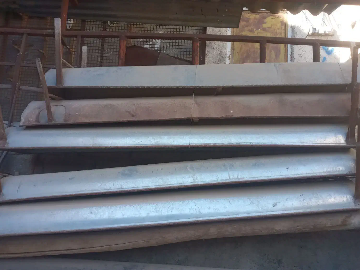 آبشخور|لوازم جانبی حیوانات|ایوان, |دیوار