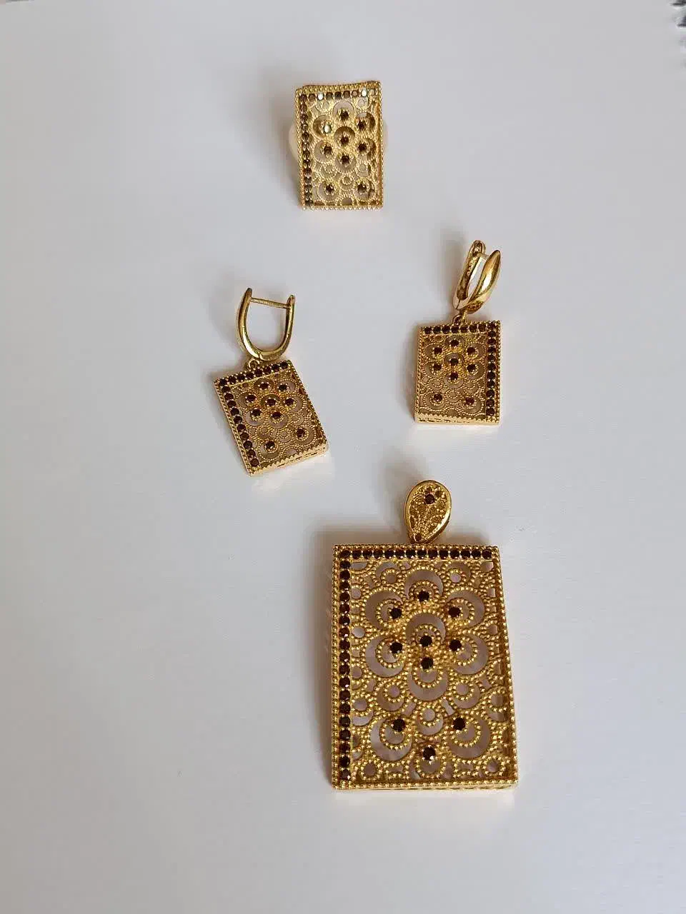 طلا|جواهرات|بروجن, |دیوار