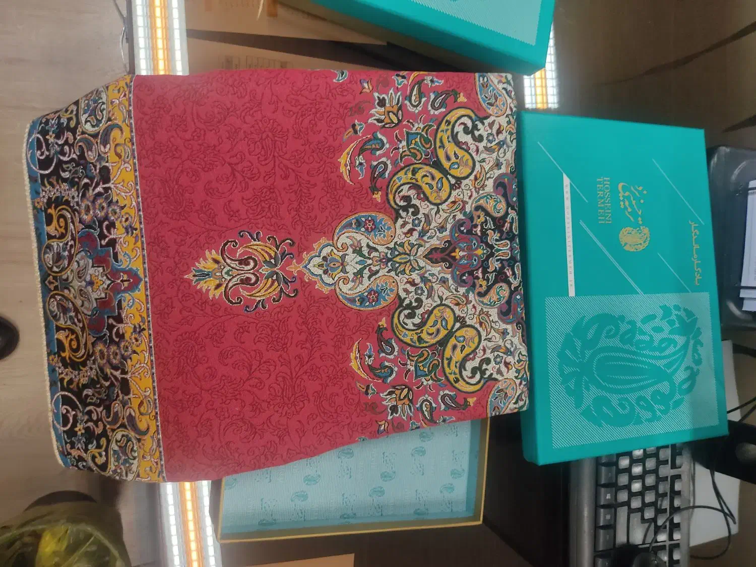 ترمه حسینی یزد|پرده، رانر، رومیزی|تهران, فردوسی|دیوار