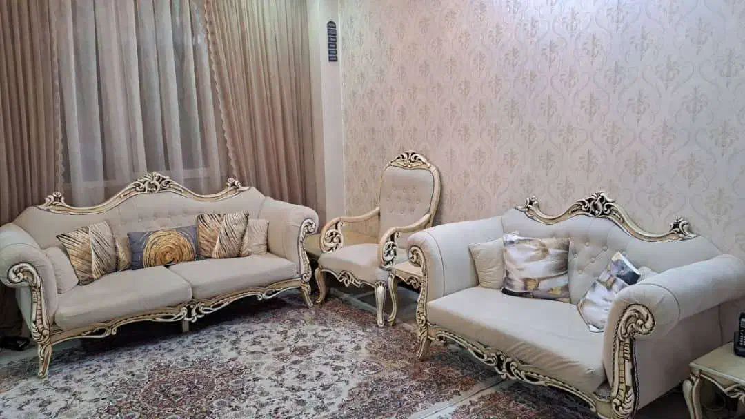 مبل۷نفره باسه عددجلومبلی شیک و تمیز|مبلمان خانگی و میز عسلی|تهران, جیحون|دیوار