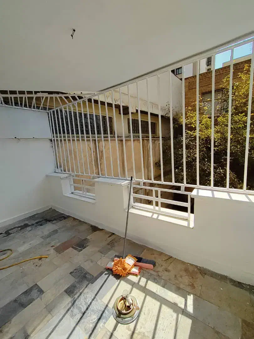 ۱۴۰ متر/ ۳ پارکینگ / موقعیت اداری / مسکونی / مخبری