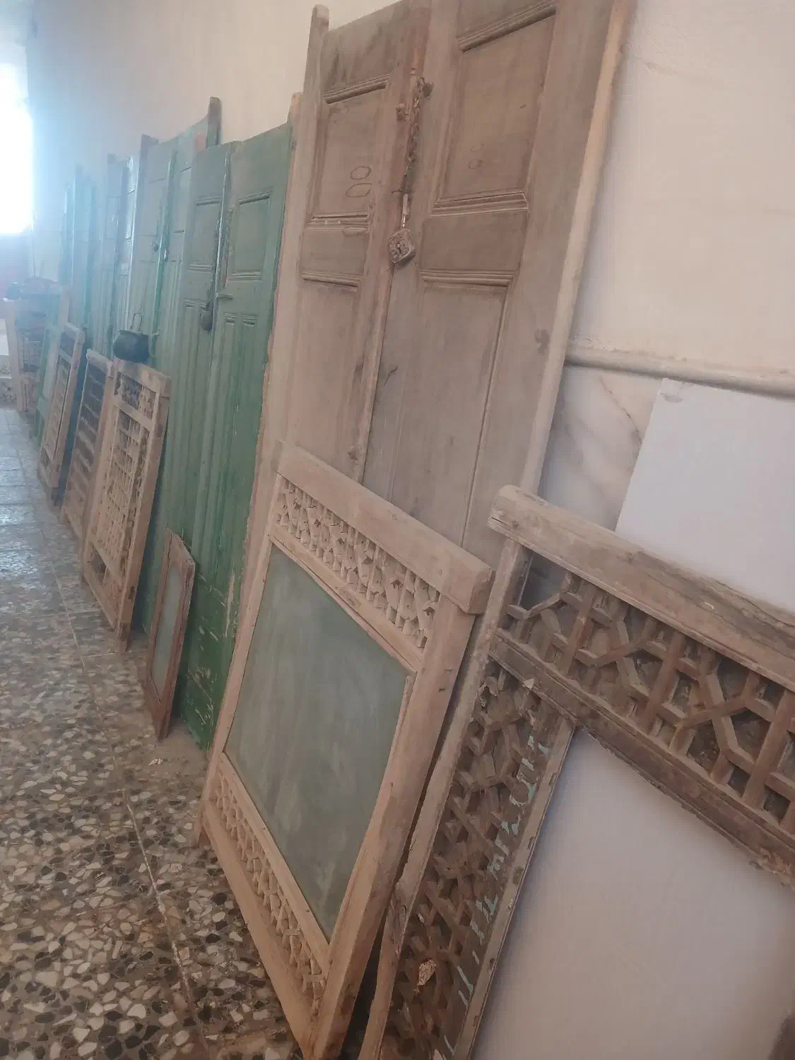 درب وپنجره قدیمی|کلکسیون اشیاء عتیقه|تهران, مهران (سیدخندان)|دیوار