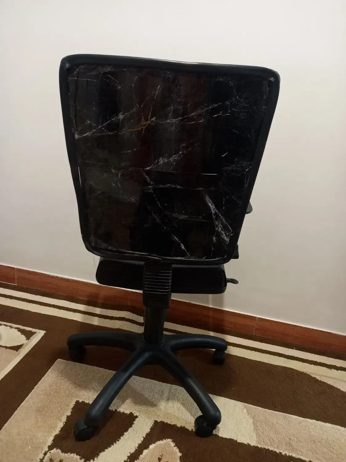 صندلی چرخدار|مبلمان اداری|قرچک, شهرک طلائیه|دیوار