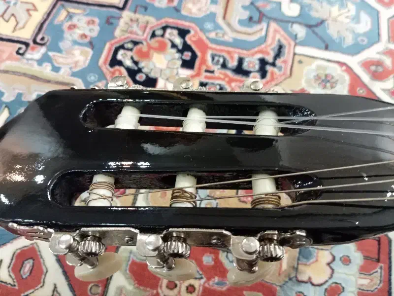 گیتار نو|گیتار، بیس، امپلیفایر|ارومیه, |دیوار