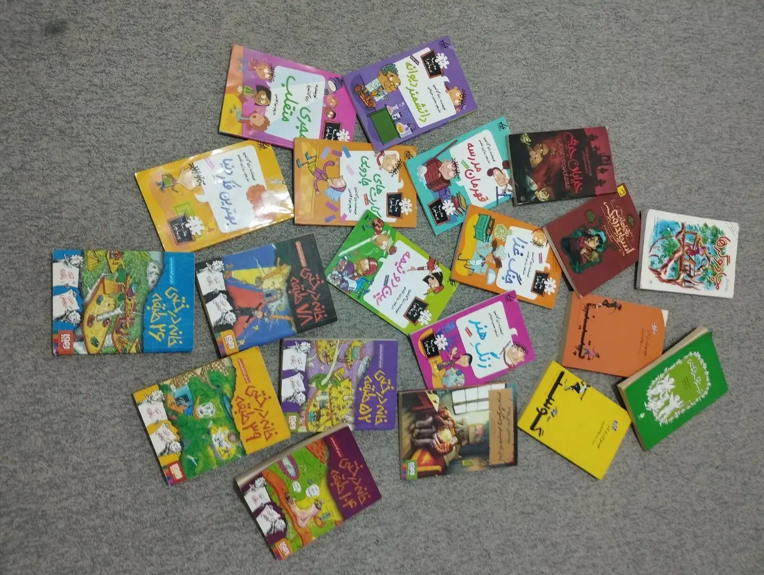 خانه درختی و کتاب های نو جوان|کتاب و مجله ادبی|شهریار, شهرک شاهد|دیوار