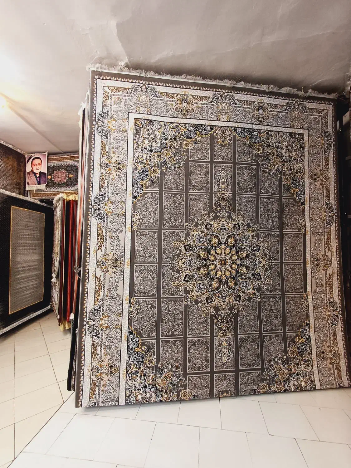 فرش طرح ۷۰۰شانه نقشه سنگ ورساچ کاشان ۵/۵۰۰|فرش|مشهد, سیلو|دیوار