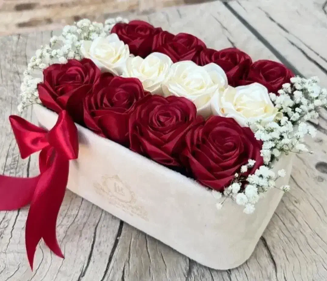 گل رز روبانی|گل مصنوعی|مرند, |دیوار