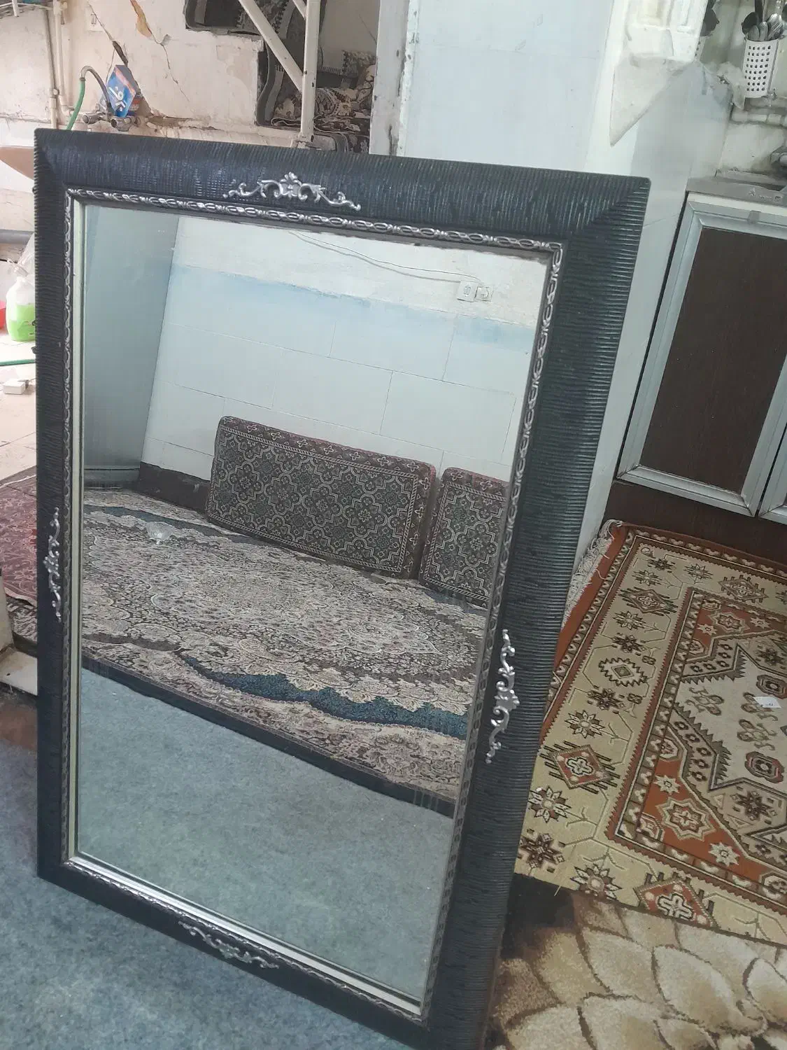 اینه|آینه|قم, نیروگاه|دیوار