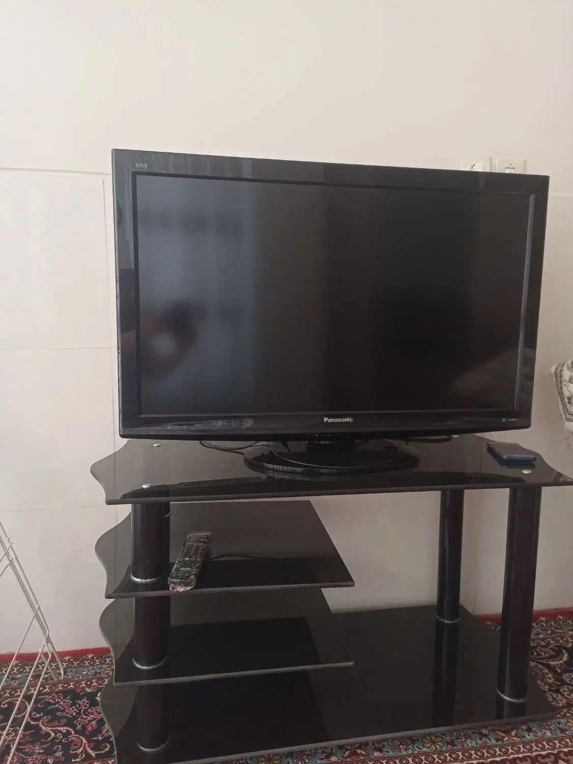 تلویزیونLCD پاناسونیک با میز|تلویزیون و پروژکتور|اصفهان, ارغوانیه|دیوار
