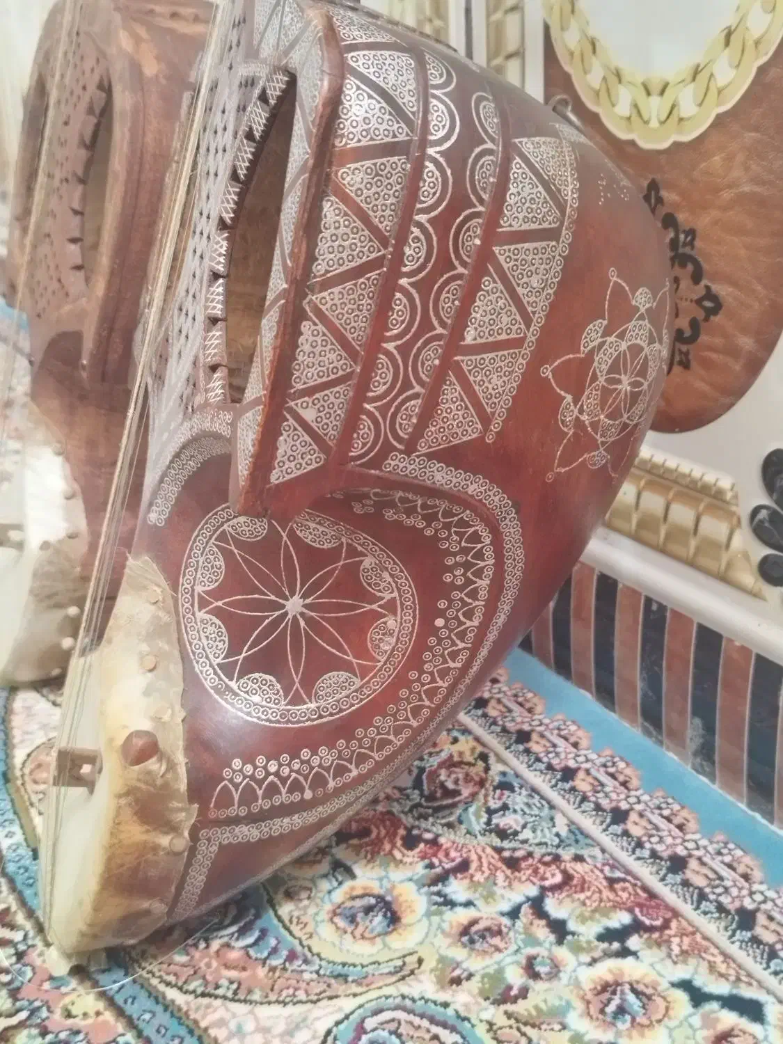 قیچک. (سروز) ساز محلی|سازهای سنتی|ایرانشهر, |دیوار