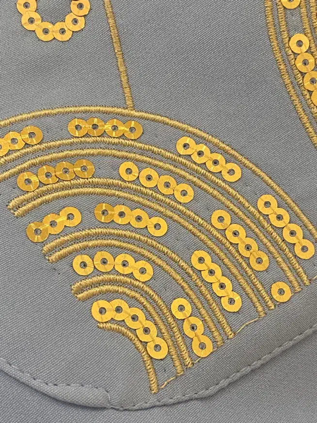 مانتو مجلسی|لباس|سبزوار, عظیمیان|دیوار