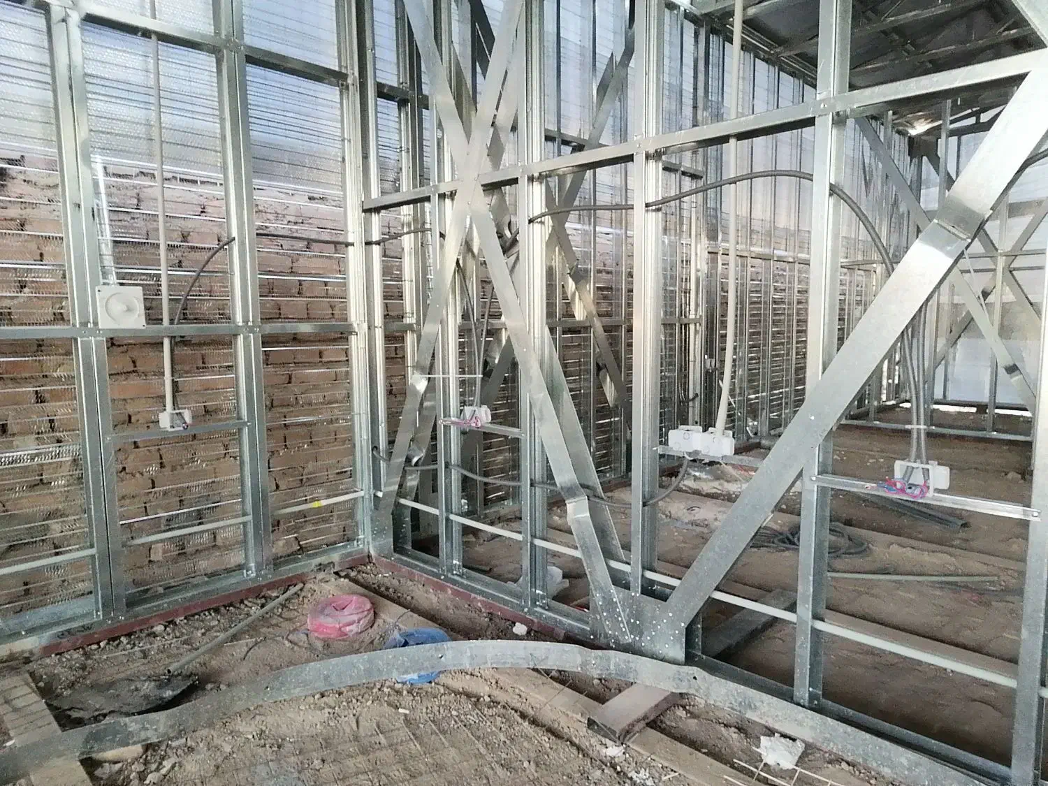 لوله کش لوله کشی ساختمان برق کش برقکار برقکشی|خدمات پیشه و مهارت|کرمان, |دیوار