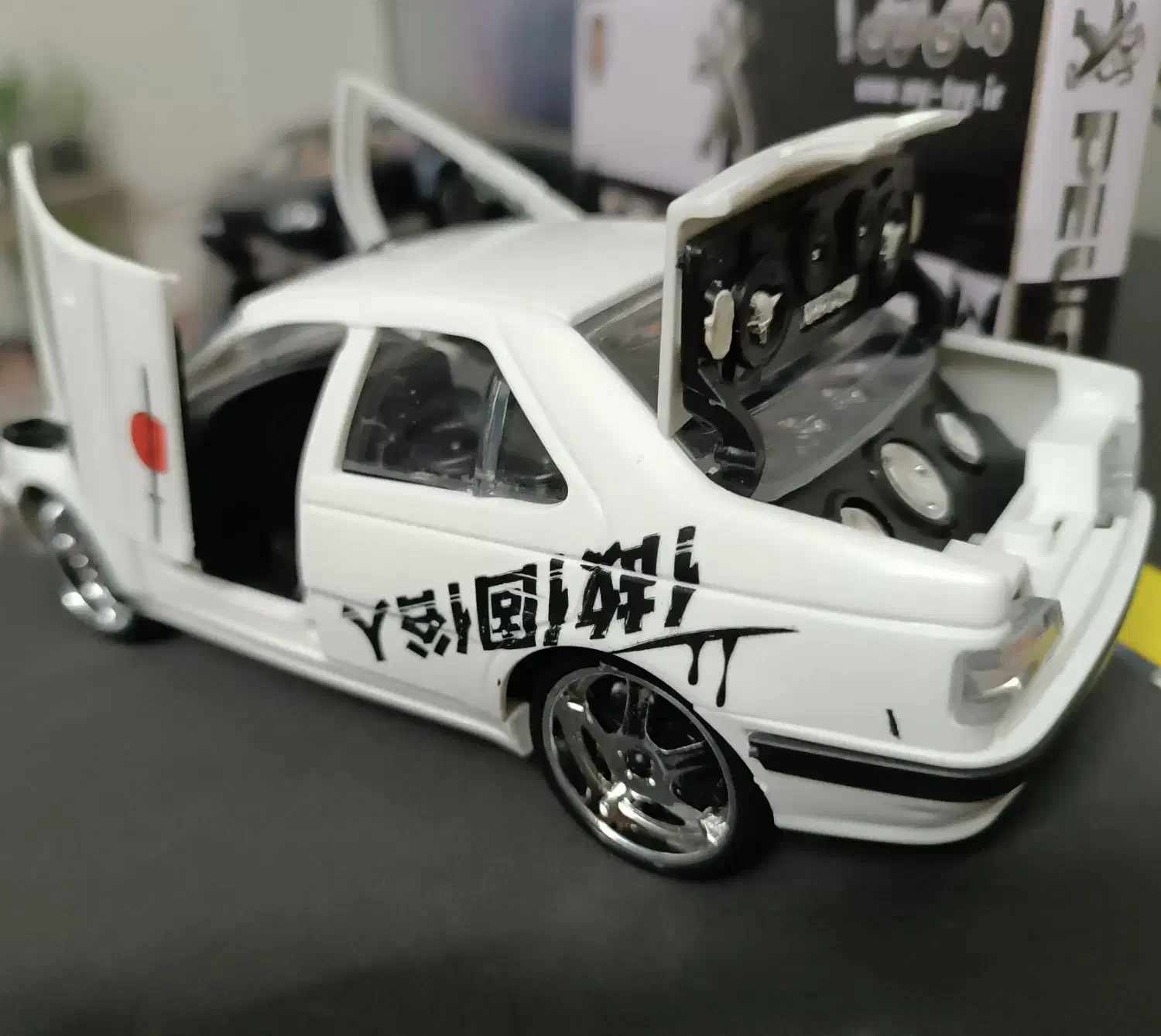 پژو پارس و ۴۰۵ اسپرت اسباب بازی|اسباب‌‌بازی|قم, ارم|دیوار