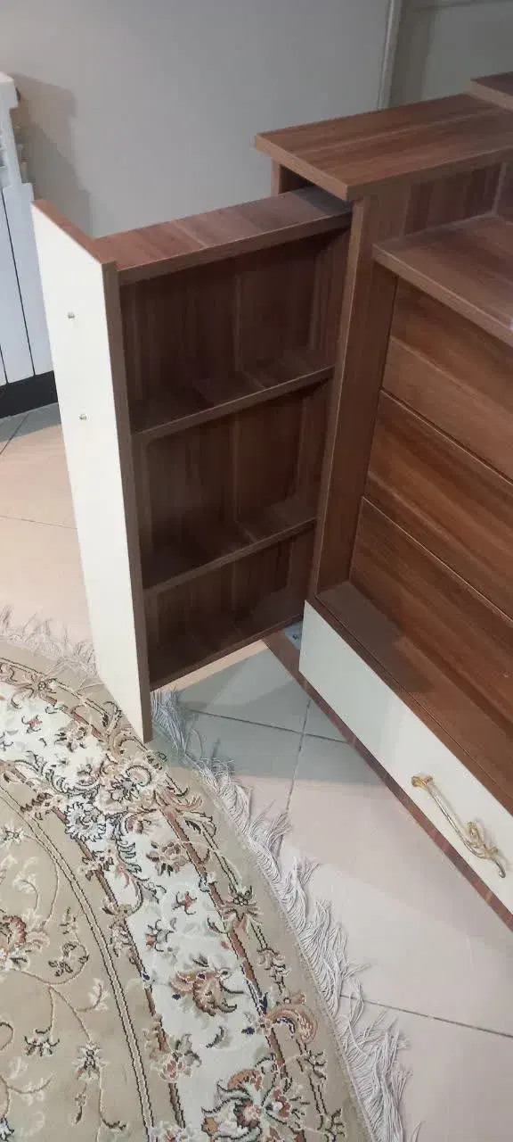 دراور|جاکفشی، کمد، دراور|مشکین‌دشت, |دیوار