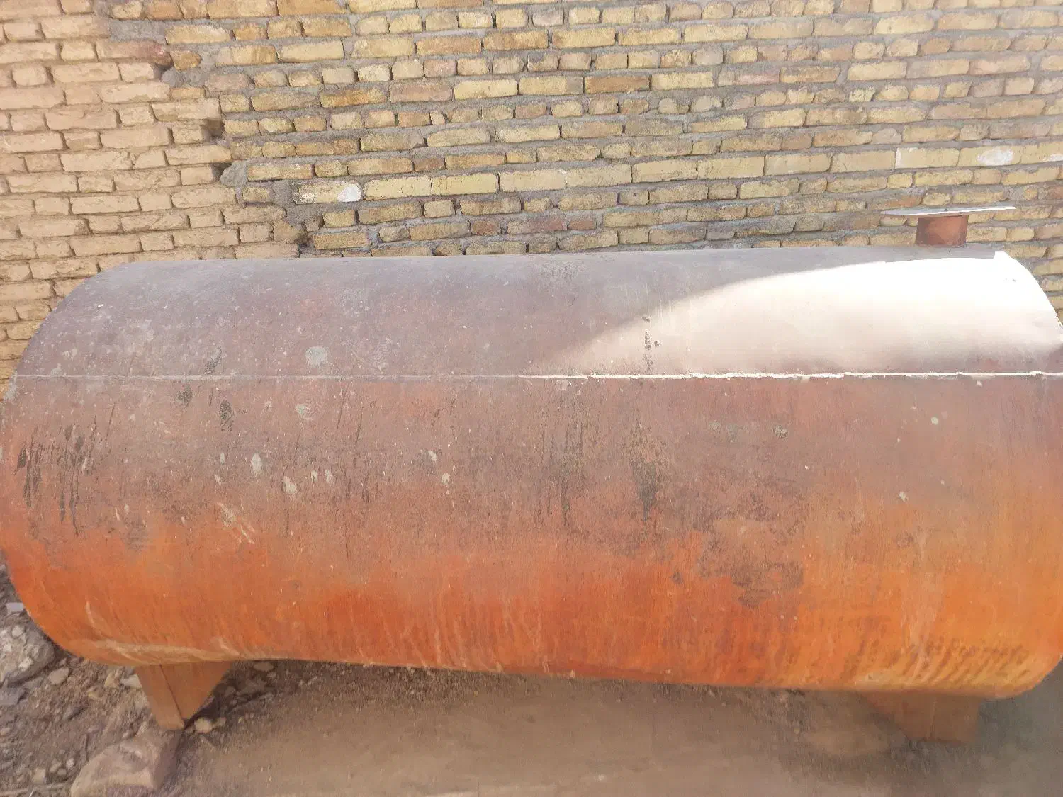 تانک|مصالح و تجهیزات ساختمان|فرخ‌شهر, |دیوار