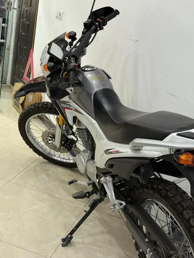 تریل پرواز مدل 1403|موتورسیکلت|استهبان, |دیوار