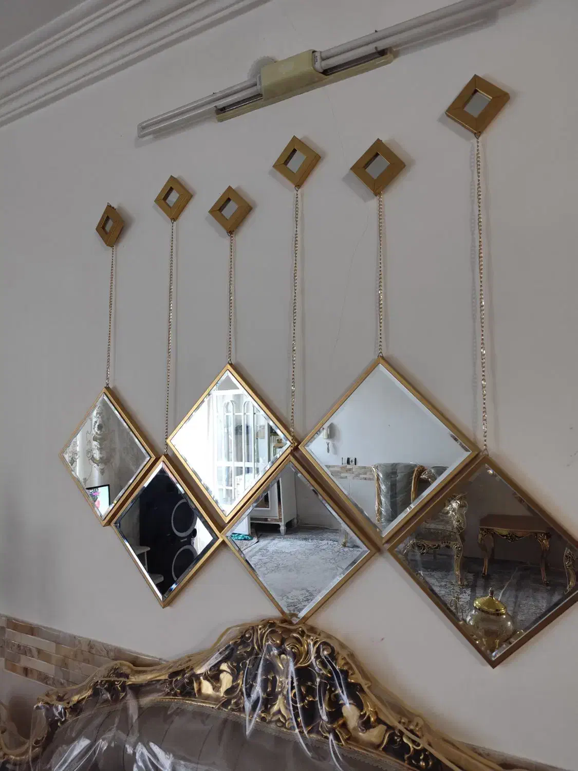 آینه چندتایی|آینه|مشهد, خواجه ربیع|دیوار