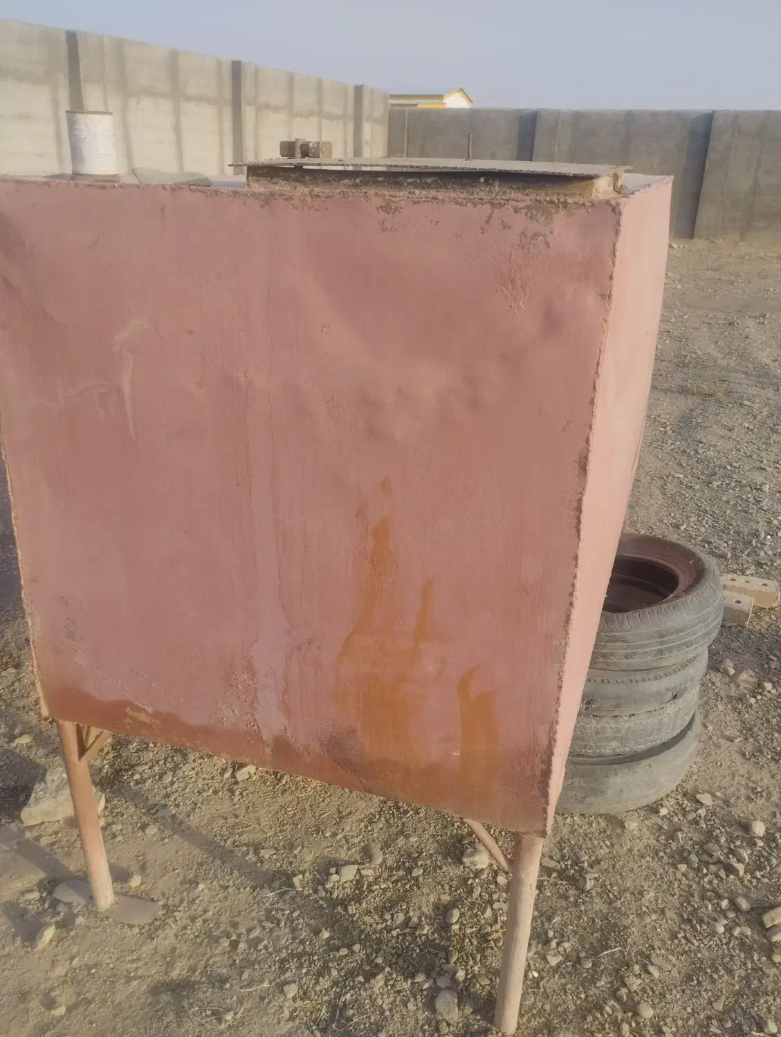 تانکر آب یا گازوییل|مصالح و تجهیزات ساختمان|زبرخان, |دیوار