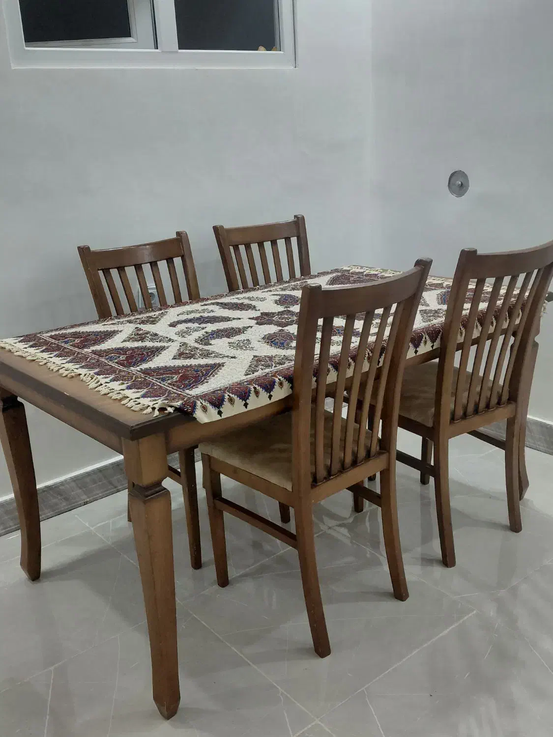 میز نهار خوری|میز و صندلی غذاخوری|یاسوج, |دیوار