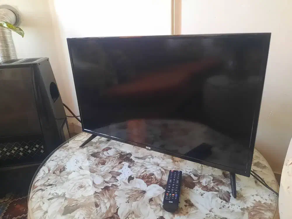 تلویزیون 32 اینچ|تلویزیون و پروژکتور|سیرجان, |دیوار