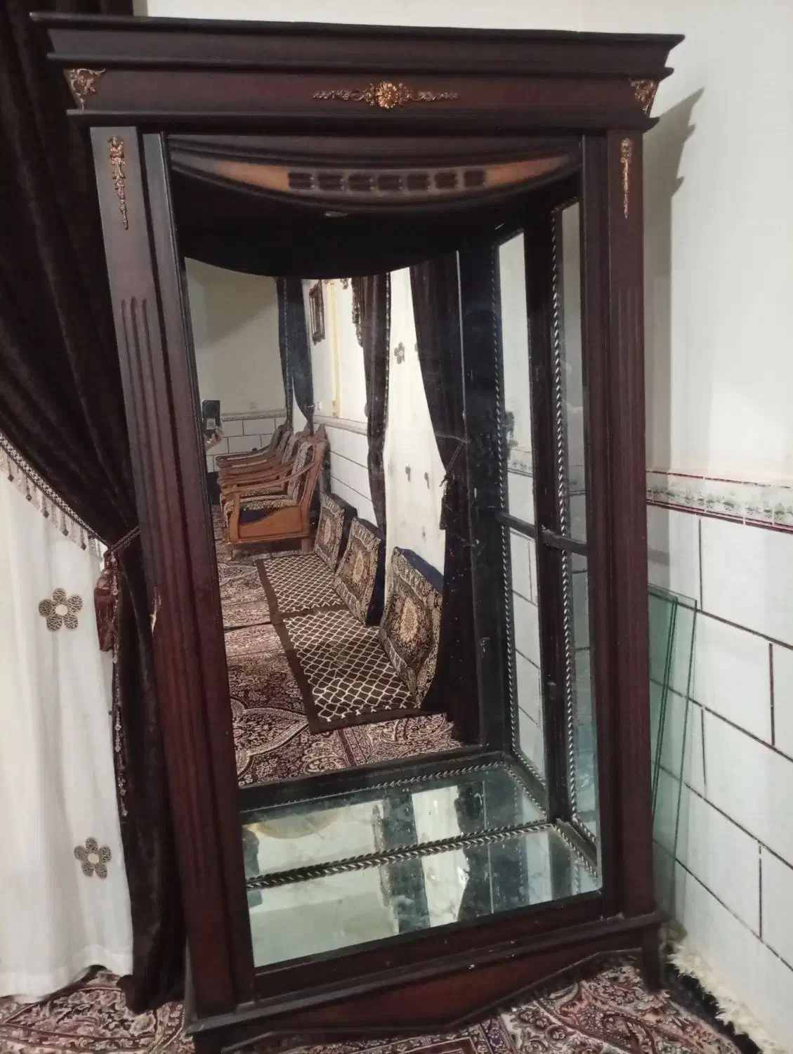 بوفه و جاکفشی|جاکفشی، کمد، دراور|بم, |دیوار