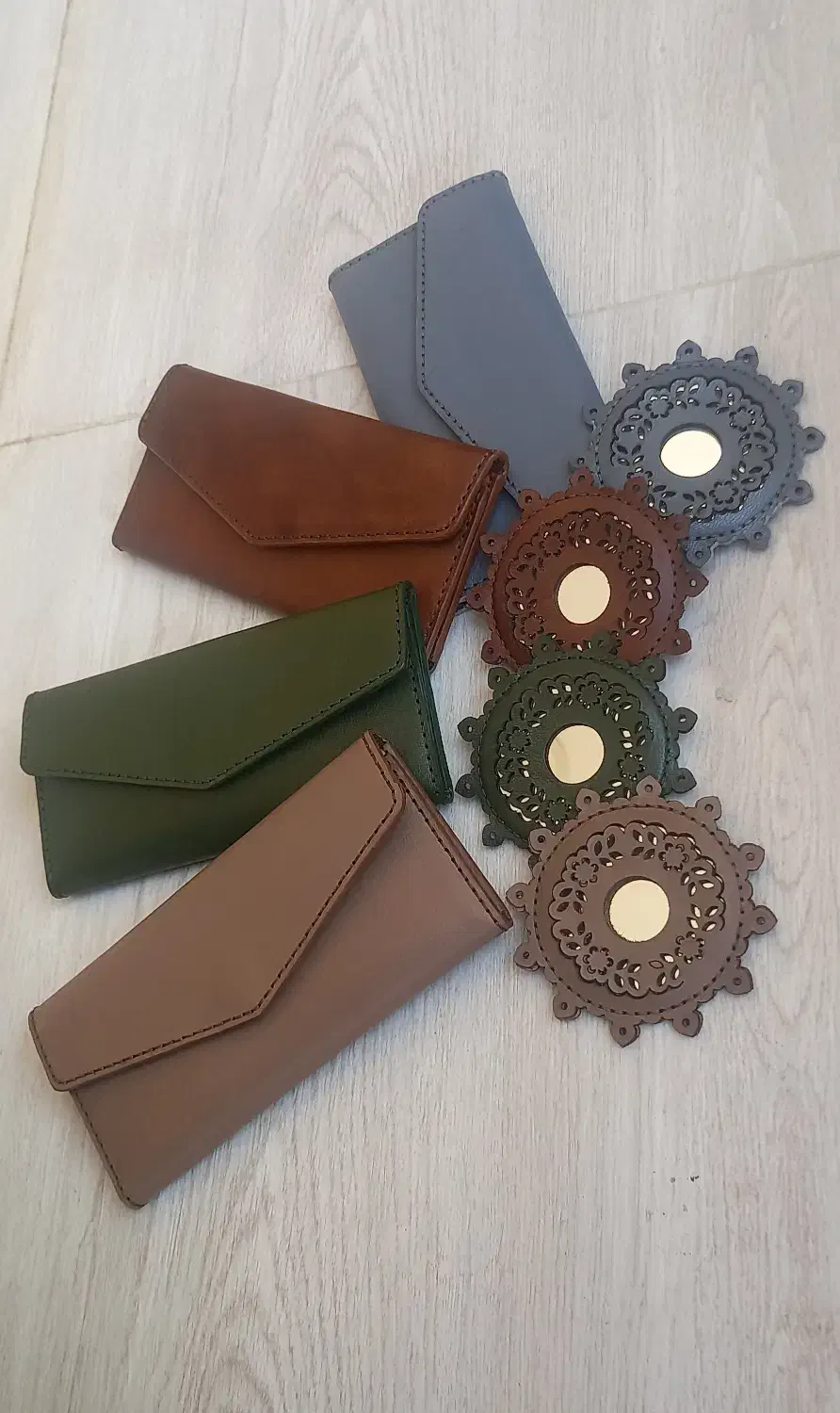 کیف پول چرم طبیعی و آینه چرمی|کیف، کفش، کمربند|کرج, گوهردشت|دیوار