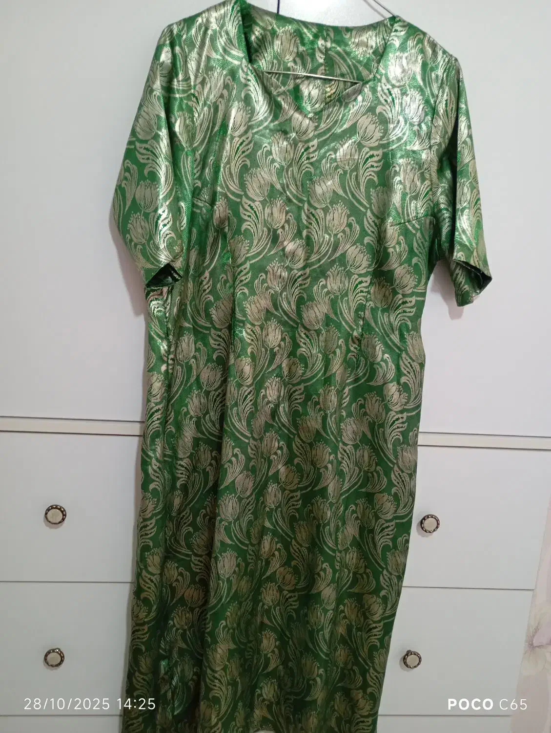 تعداد زیادی لباس در حد نو مناسب دست فروشی و...|لباس|رودهن, |دیوار