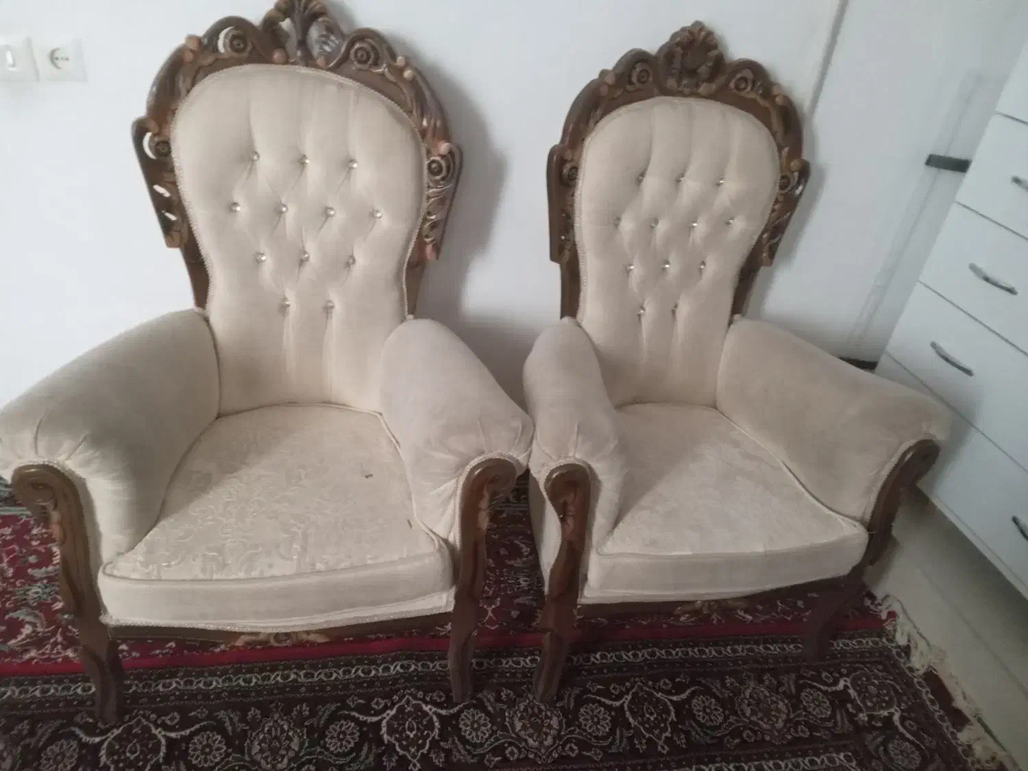 ۴تا مبل تک نفره|مبلمان خانگی و میز عسلی|محمدیه-قزوین, |دیوار