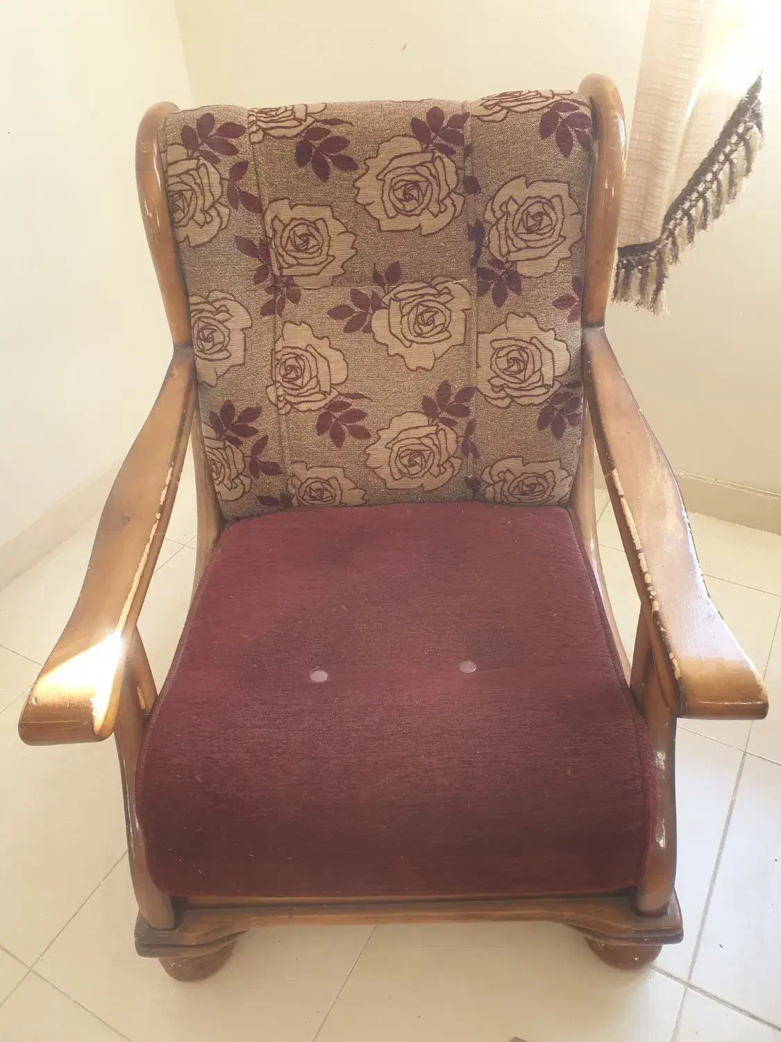 یک دست مبل ۷ نفره و ناهارخوری ۶ نفره و۵ صندلی|مبلمان خانگی و میز عسلی|زنجان, |دیوار