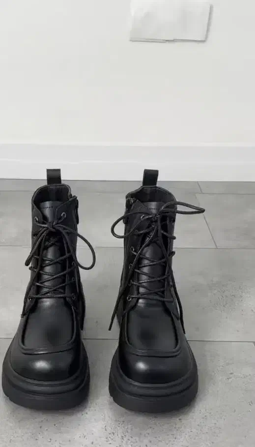 بوت نو|کیف، کفش، کمربند|ایلام, |دیوار