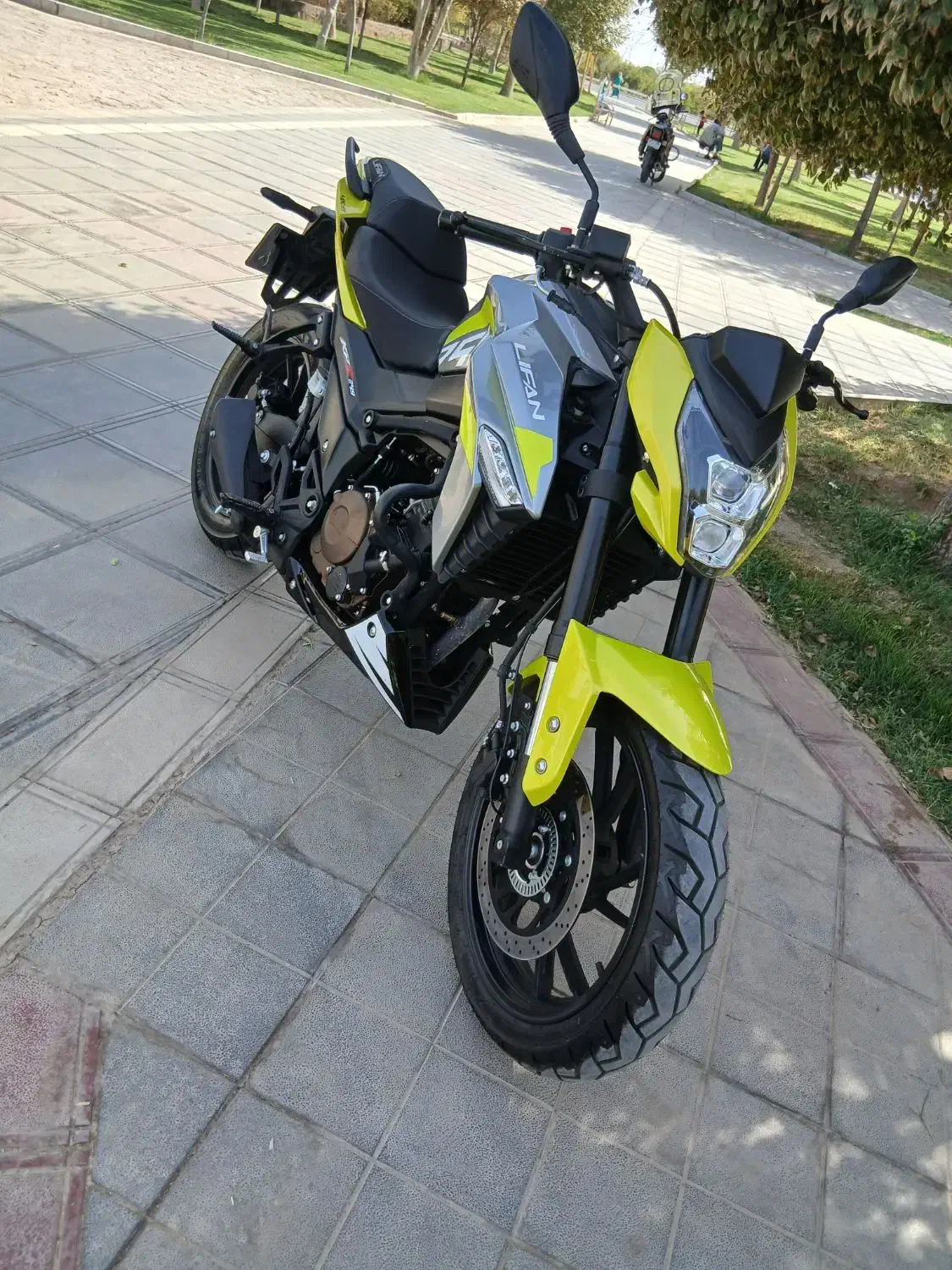 موتور لیفان ۲۵۰سی سی مشابه صفر نو|موتورسیکلت|قم, قلعه کامکار|دیوار