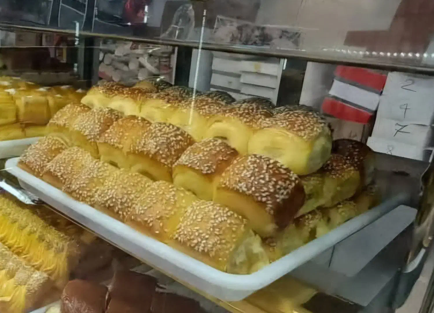 نیازمند اوستا قنادهمه کاره|استخدام خدمات فروشگاه و رستوران|اقلید, |دیوار