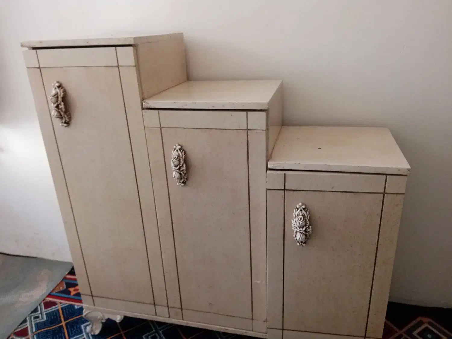 فروش جاکفشی.بوفه و...|جاکفشی، کمد، دراور|تربت جام, معدآباد|دیوار