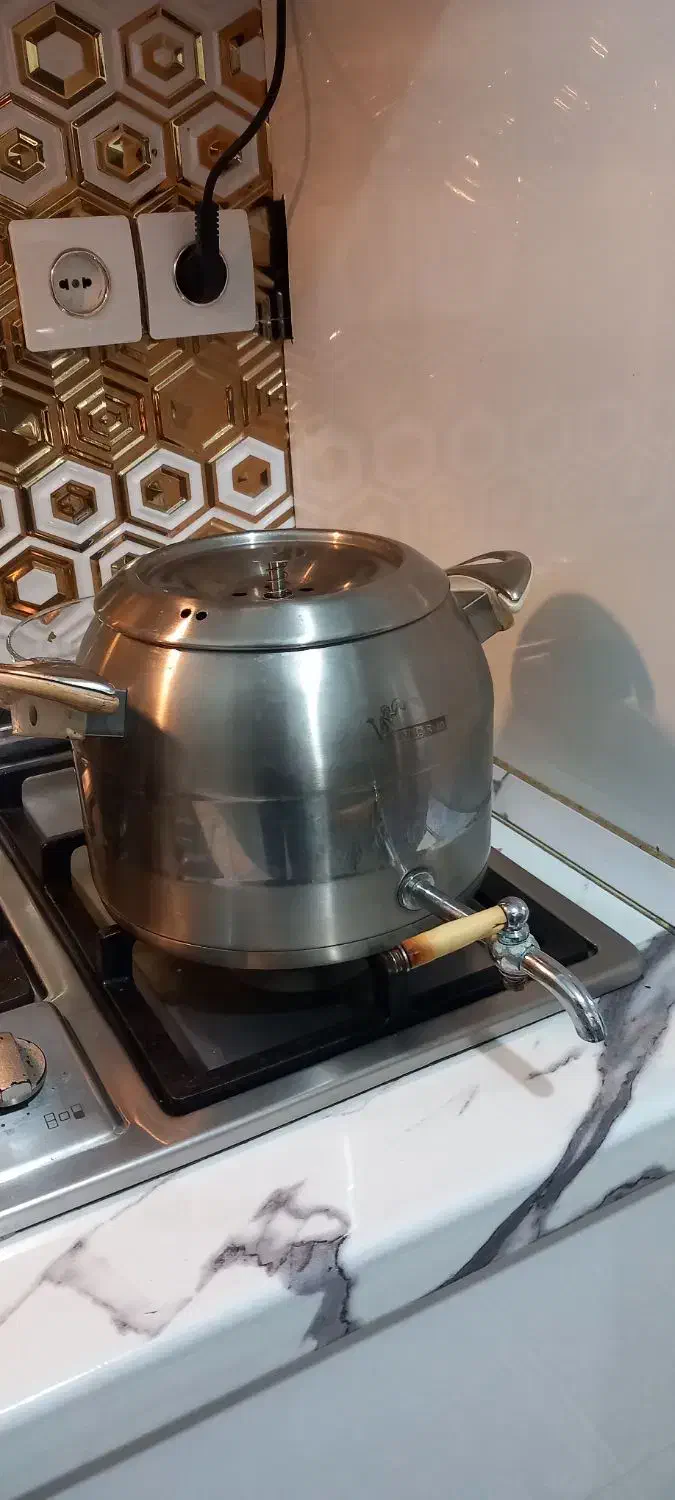 کتری سالم سالم|قوری، کتری، قهوه‌ساز دستی|نسیم‌شهر, |دیوار