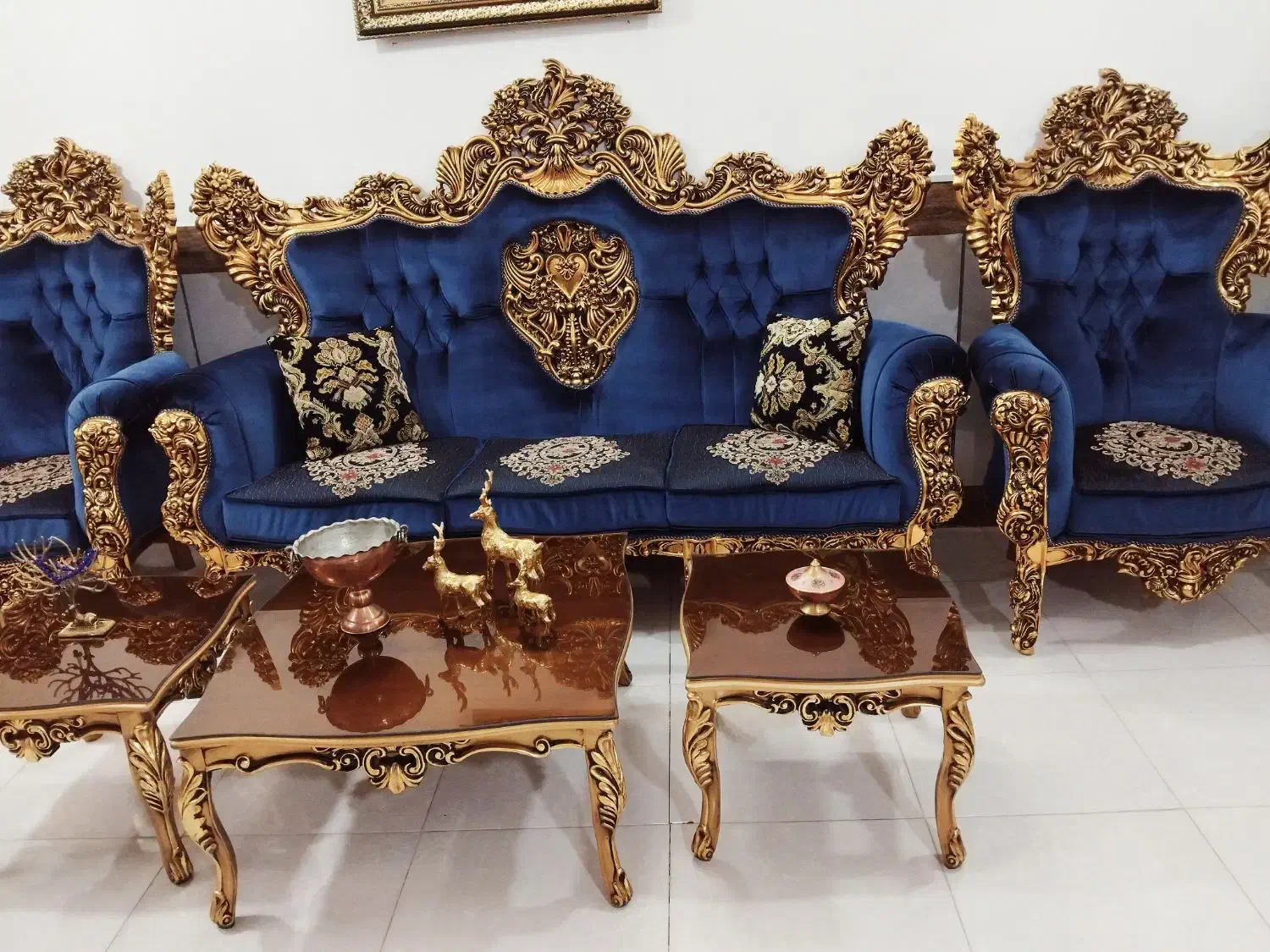 مبل سلطنتی تمام چوب راش تمام ورق طلا اصل|مبلمان خانگی و میز عسلی|ملایر, |دیوار