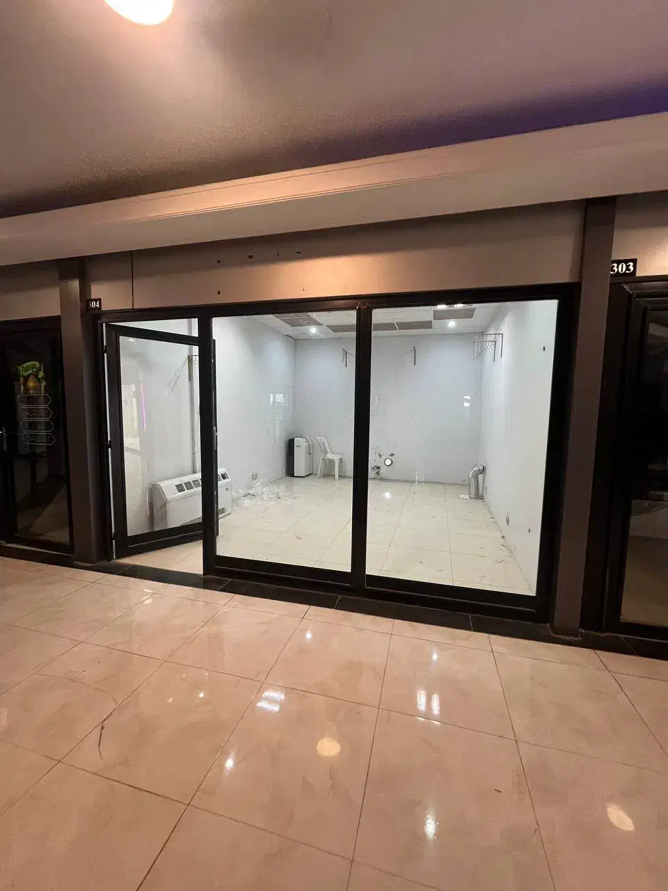 اجاره مغازه ۱۹ متری پاساژ افتاب|اجارهٔ مغازه و غرفه|زرندیه, |دیوار