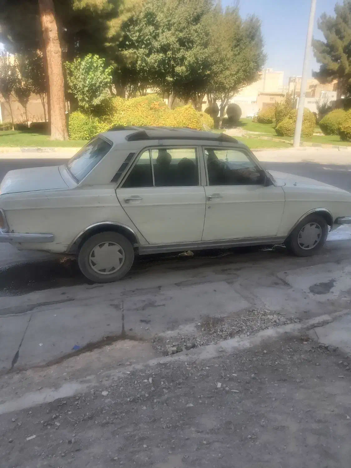 پیکان مدل ۸۳|خودرو سواری و وانت|شهرضا, |دیوار