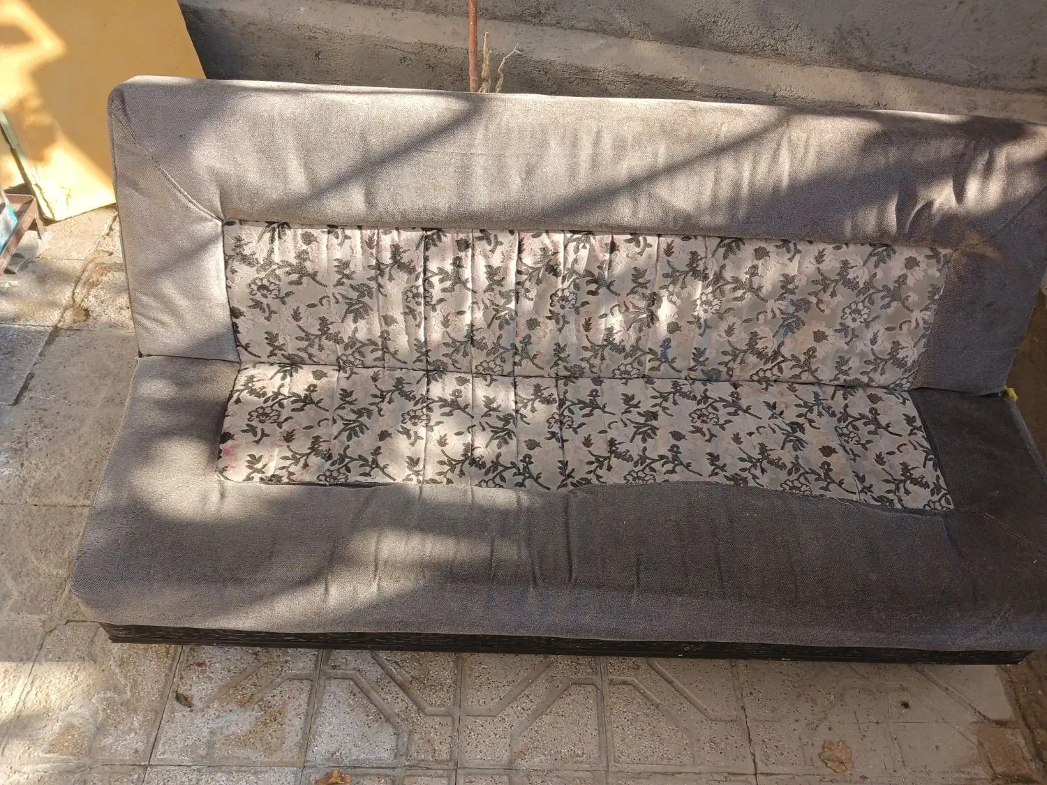 مبل تخت خواب شو|مبلمان خانگی و میز عسلی|گناباد, |دیوار