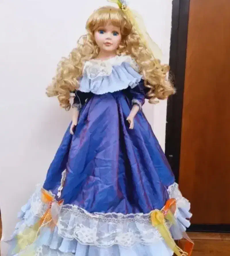 عروسک سرامیکی انگلیسی|اسباب‌بازی بچه|تهران, آرژانتین|دیوار