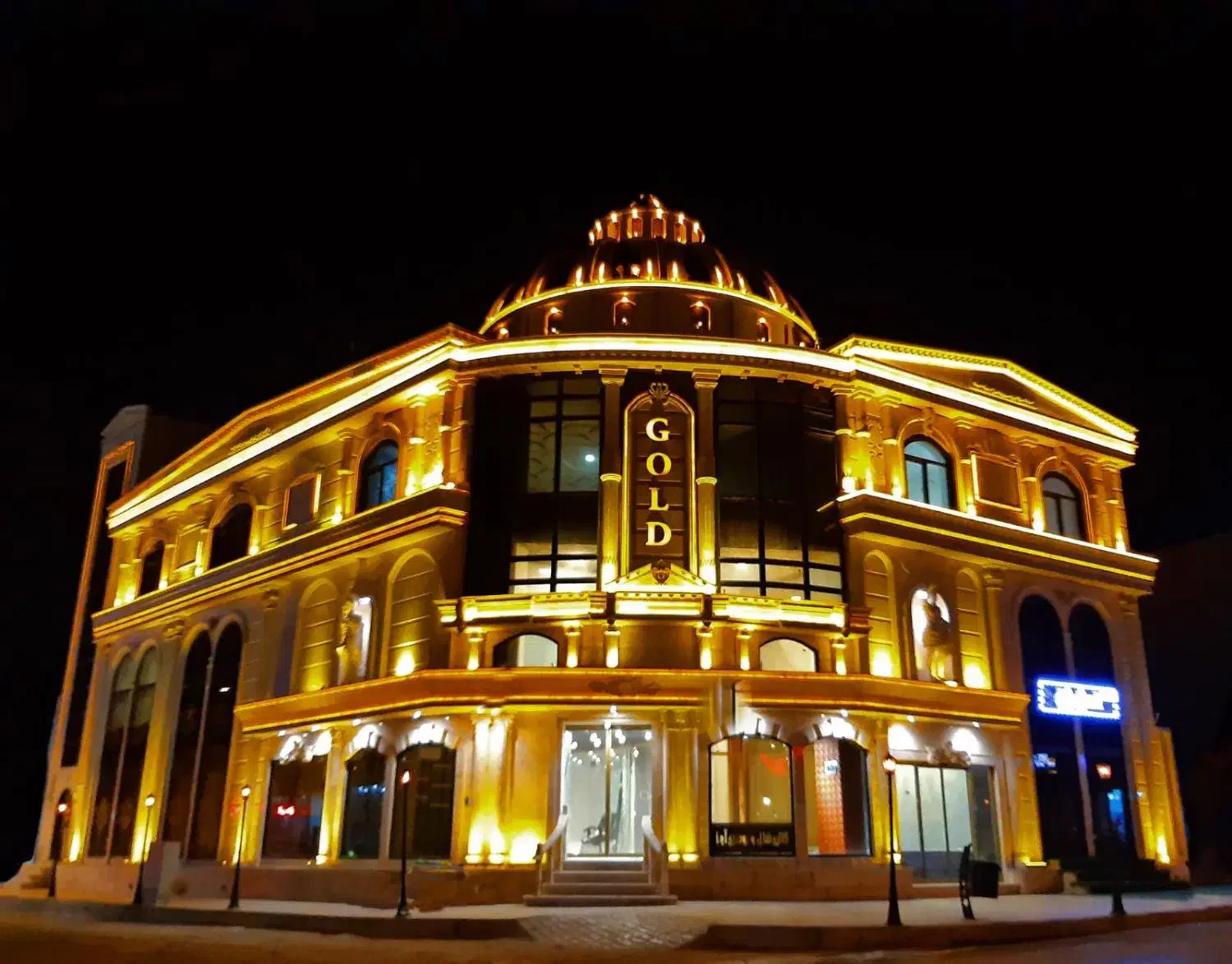 اجاره آپارتمان تجاری-اداری، خ بیمارستان، مجتمع گلد|اجارهٔ دفتر کار، اتاق اداری، مطب|برازجان, |دیوار