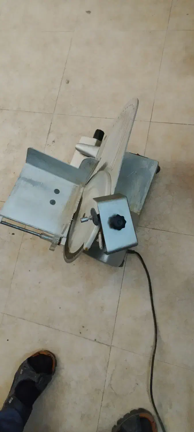 کالباس بر|فروشگاه و مغازه|آباده, |دیوار