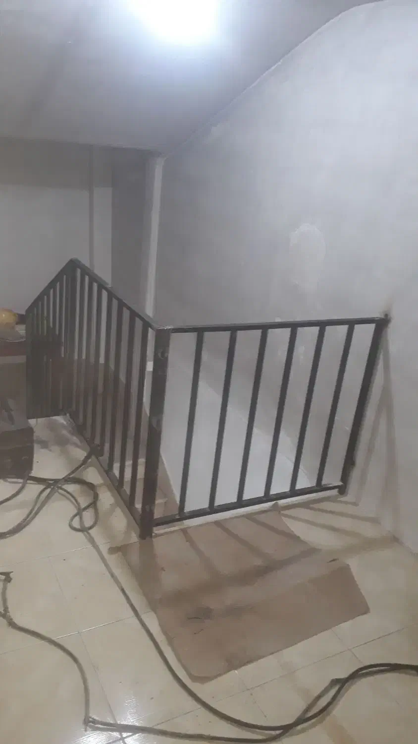 ساخت و نصب نرده حفاظ درب و پنجره|خدمات پیشه و مهارت|قدس, شهرقدس|دیوار