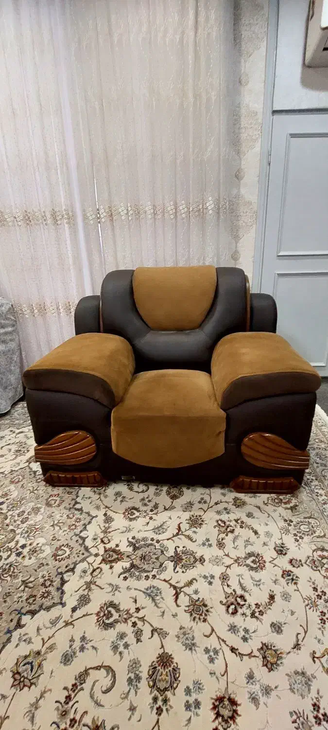 مبل راحتی ۷ نفره|مبلمان خانگی و میز عسلی|اصفهان, شهرک امام زمان|دیوار